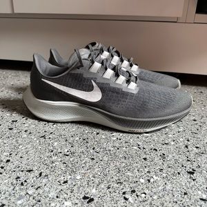 Nike Pegasus 37 Men’s Running Shoes | Size 10.5 | Iron Grey/Light Smoke Grey